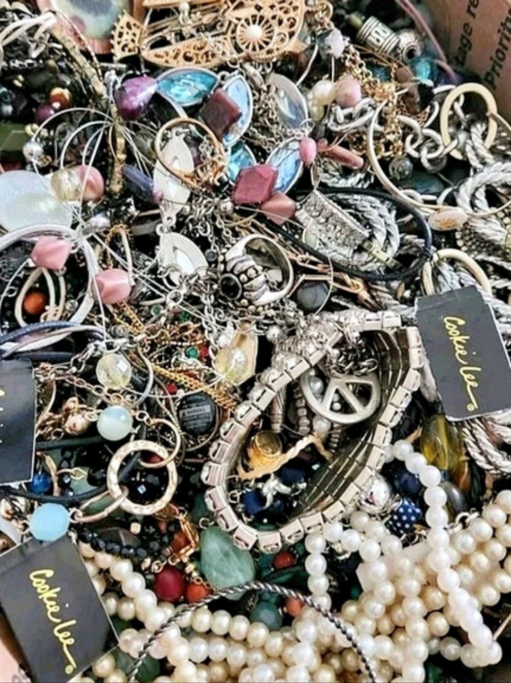 5 Pounds Costume Vintage Mix Jewelry Lot Necklaces Bracelets Rings Earrings Etc